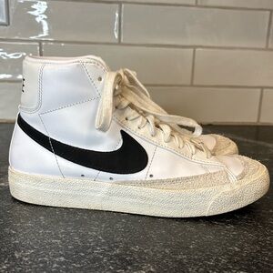 Nike Blazer Mid '77 CZ1055-100 Vintage White Black Women's Size 7.5